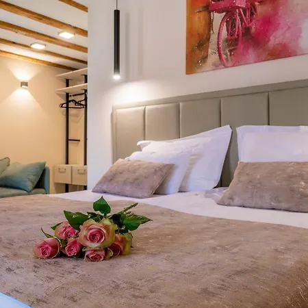 Old Spalatrum Luxury بيت ضيافة سبليت