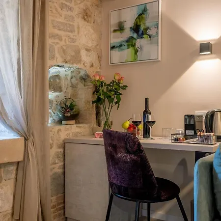 Old Spalatrum Luxury 4* سبليت