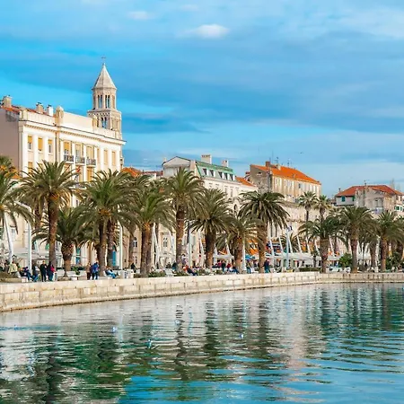 Old Spalatrum Luxury ゲストハウス