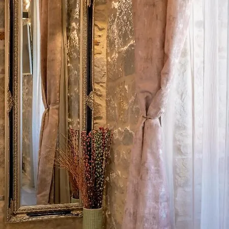 Old Spalatrum Luxury ゲストハウス 4*