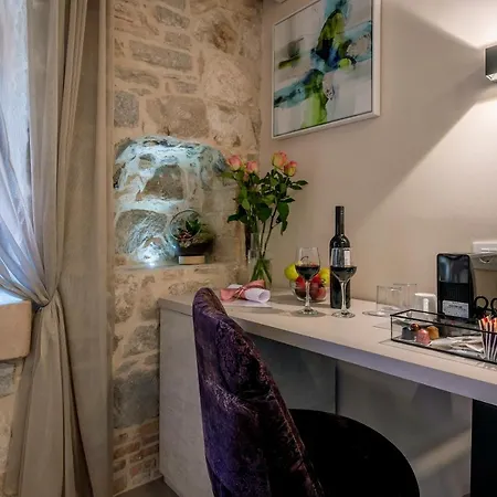 Old Spalatrum Luxury 4* スプリト