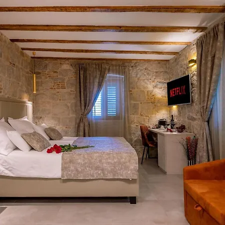 Old Spalatrum Luxury スプリト