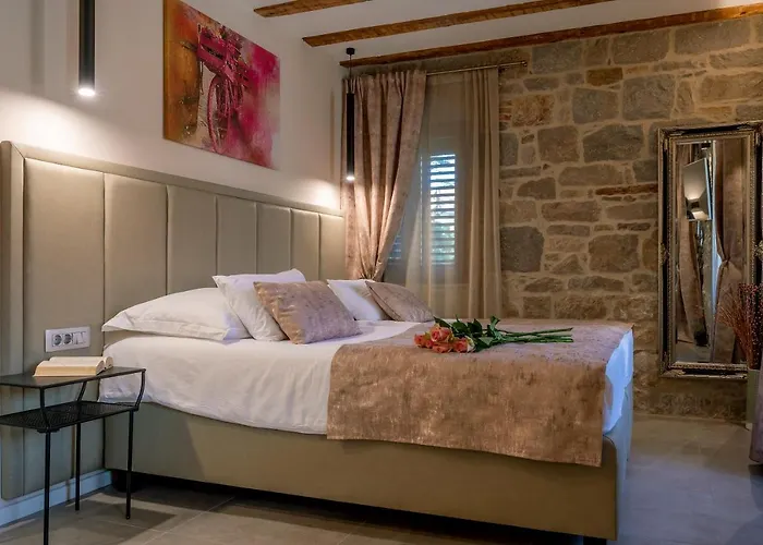 Konukevi Old Spalatrum Luxury