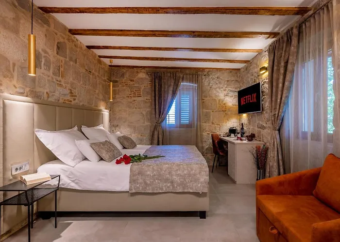 Old Spalatrum Luxury 4* Split