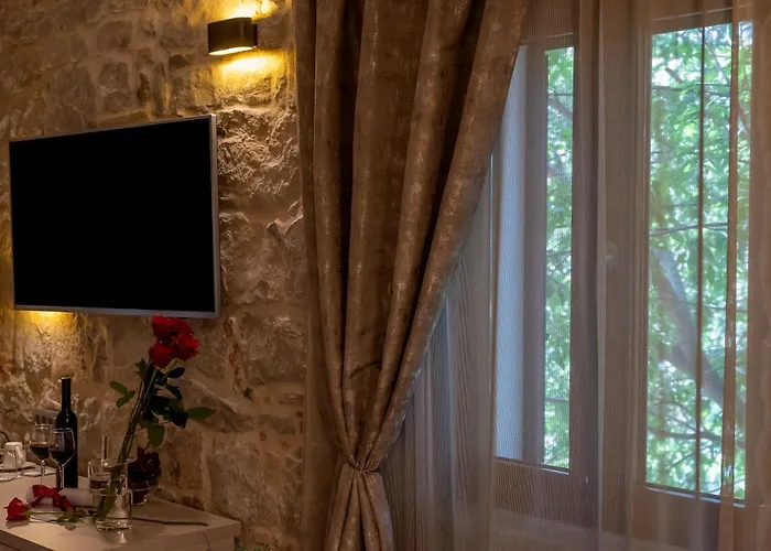 Konukevi Old Spalatrum Luxury